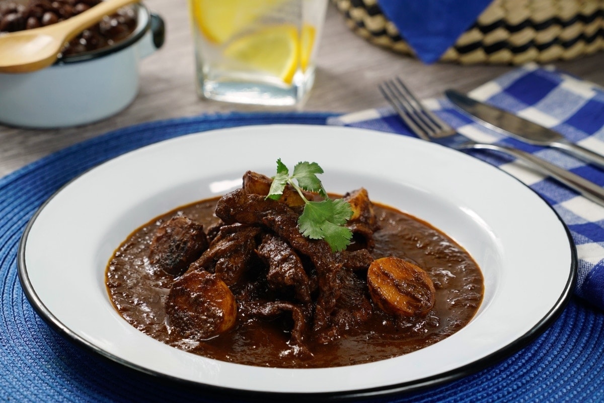 Bistec en chile pasilla