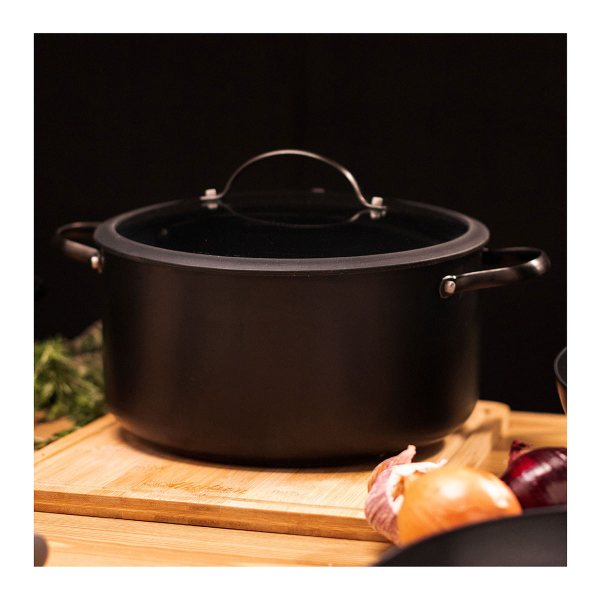 Cacerola De Aluminio Negra Antiadherente Total Black 24 Cm