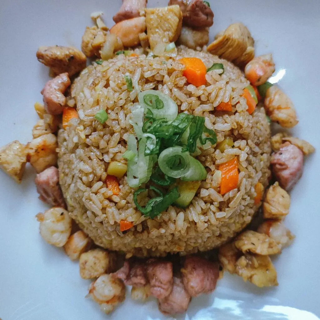 Yakimeshi con Chipotle