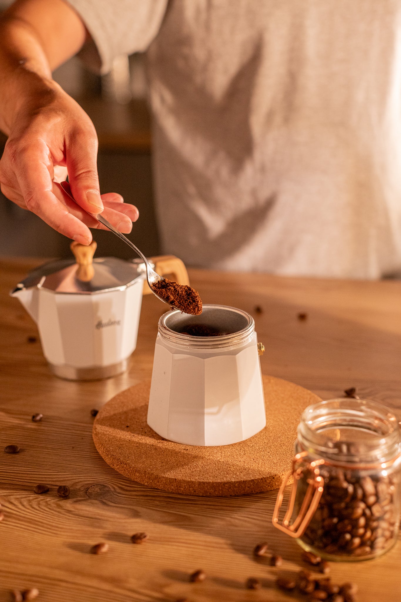 Cafetera Aluminio Blanca Tipo Italiana Induccion 9 Tazas